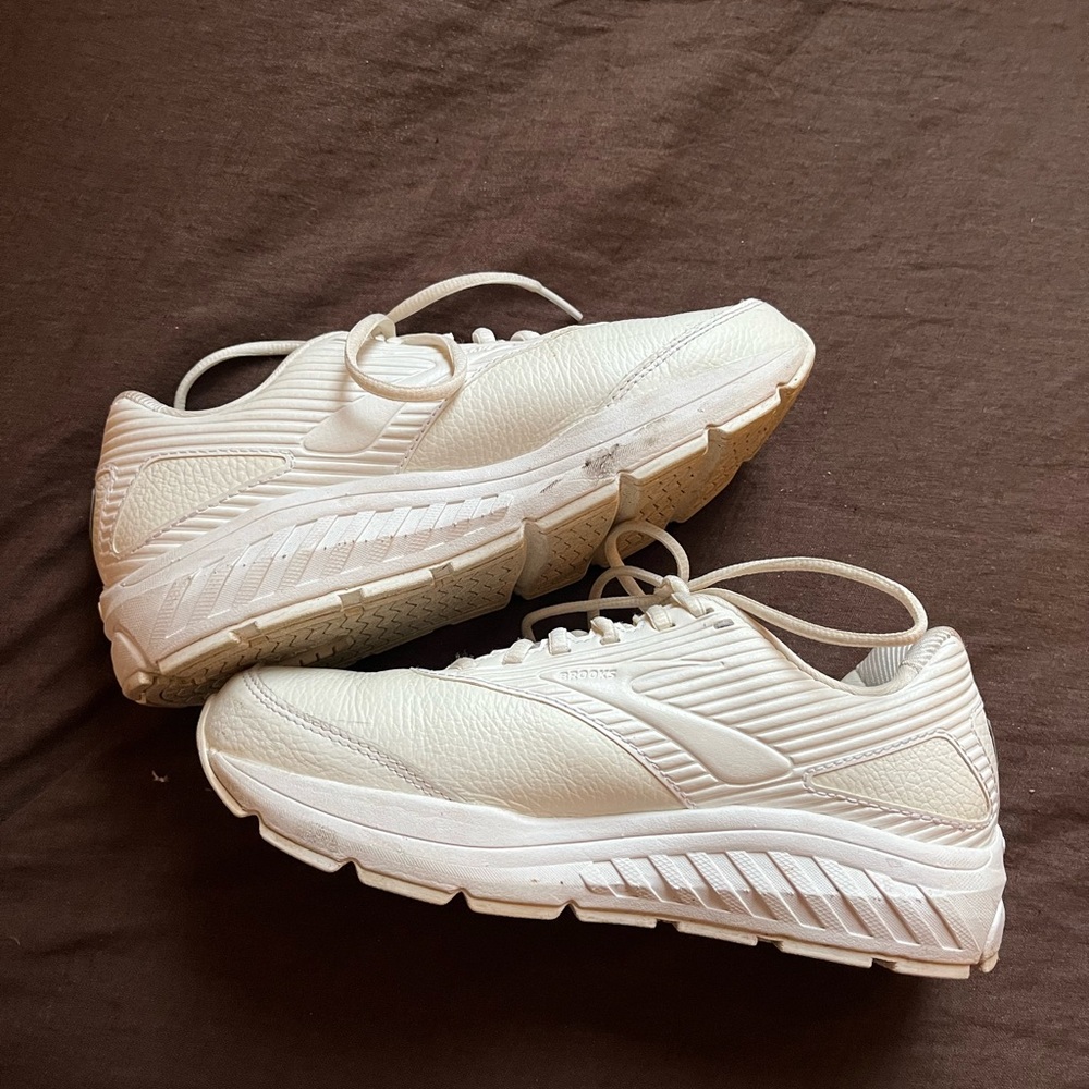 Brooks White Sneakers